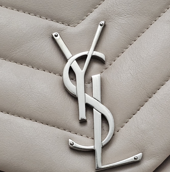 SAINT LAURENT Medium Monogram Loulou Puffer Bag - Picture 4 of 7